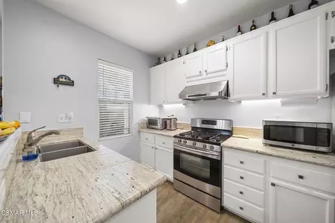 Kitchen - 1838 Amberleaf Ln, Simi Valley, CA 93065 photo 1 of 2