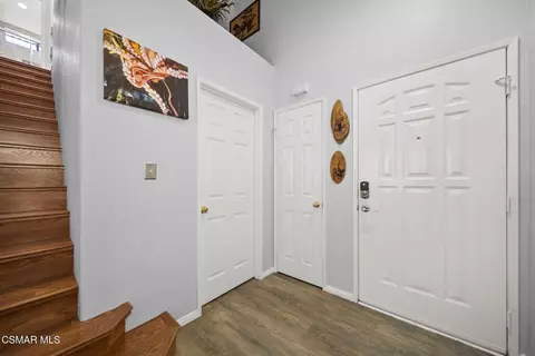 Entry Way - 1838 Amberleaf Ln, Simi Valley, CA 93065 photo 3 of 4