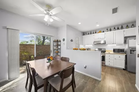 Dining - 1838 Amberleaf Ln, Simi Valley, CA 93065 photo 2 of 3