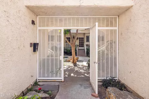 Exterior - 3354 Darby St #313, Simi Valley, CA 93063 photo 1 of 7