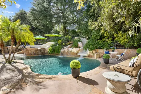 24587 Lola Ln, Newhall, CA 91321