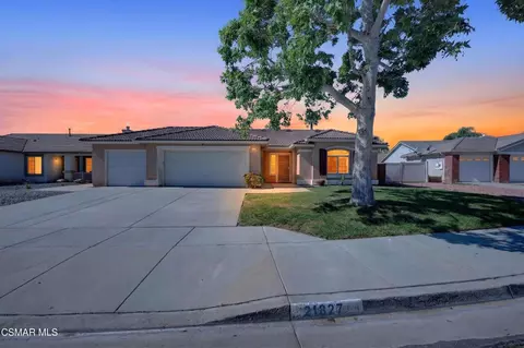 21827 Heliotrope Ln, Wildomar, CA 92595