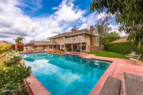 Exterior - 206 Rangely Ct, Simi Valley, CA 93065 photo 5 of 13