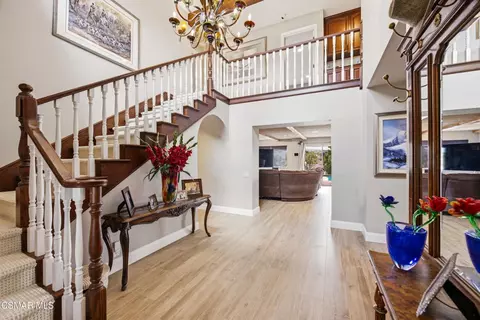 Entry Way - 206 Rangely Ct, Simi Valley, CA 93065 photo 2 of 5