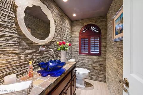 Bath - 206 Rangely Ct, Simi Valley, CA 93065 photo 1 of 5
