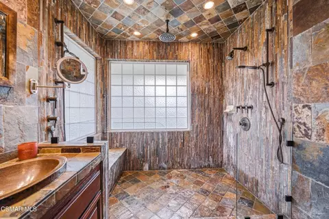 Bath - 206 Rangely Ct, Simi Valley, CA 93065 photo 3 of 5