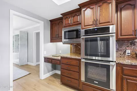 Kitchen - 206 Rangely Ct, Simi Valley, CA 93065 photo 5 of 7