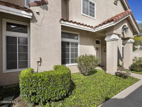 645 Ivywood Ln #E, Simi Valley, CA 93065