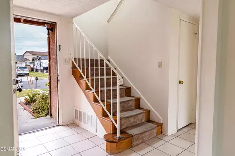 Entry Way - 2031 Socrates Ave, Simi Valley, CA 93065 photo 2 of 2