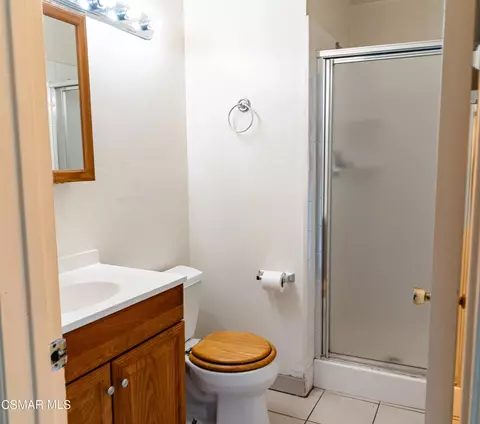 Bath - 2031 Socrates Ave, Simi Valley, CA 93065 photo 4 of 4