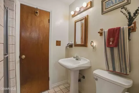Bath - 558 E Hemlock St, Oxnard, CA 93033 photo 3 of 3