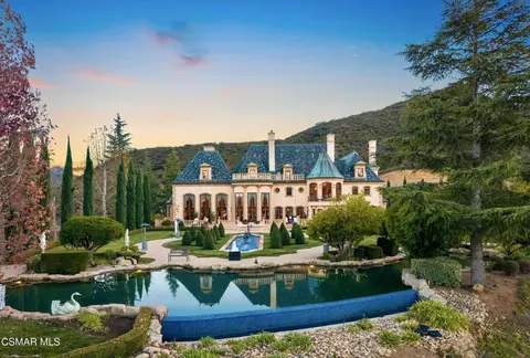 900 W Stafford Rd, Thousand Oaks, CA 91361