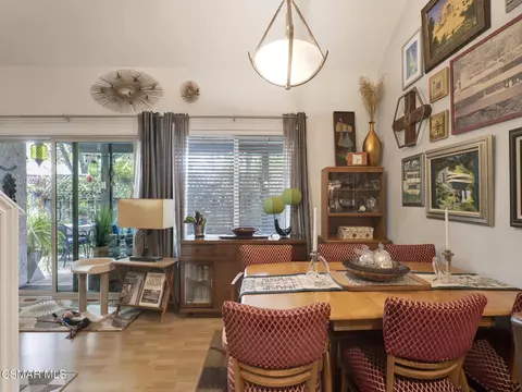 Dining - 24829 Apple St #E, Newhall, CA 91321 photo 1 of 2