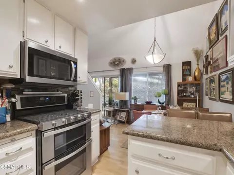 Kitchen - 24829 Apple St #E, Newhall, CA 91321 photo 2 of 3