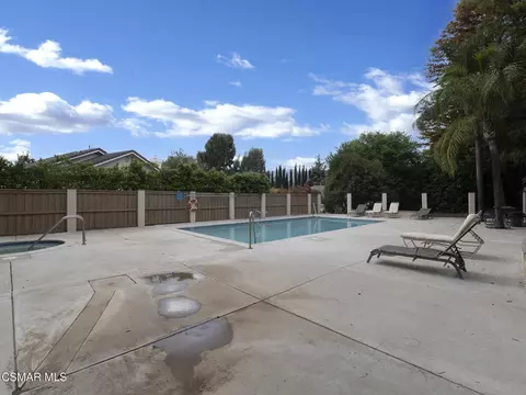 Exterior - 24829 Apple St #E, Newhall, CA 91321 photo 7 of 8