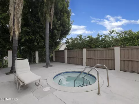 Exterior - 24829 Apple St #E, Newhall, CA 91321 photo 8 of 8