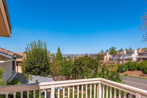 Exterior - 830 Devon Ct, Simi Valley, CA 93065 photo 5 of 9
