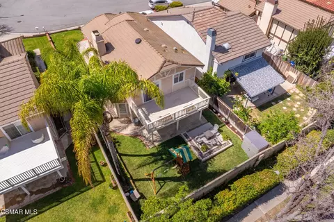 View/Area - 830 Devon Ct, Simi Valley, CA 93065 photo 5 of 8