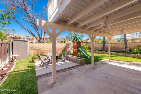 Exterior - 830 Devon Ct, Simi Valley, CA 93065 photo 7 of 9