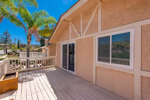 Exterior - 830 Devon Ct, Simi Valley, CA 93065 photo 6 of 9