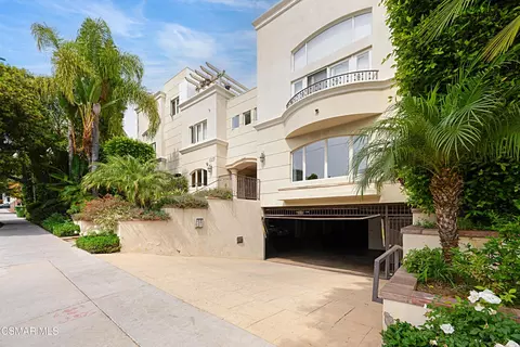 1217 Yale St #103, Santa Monica, CA 90404
