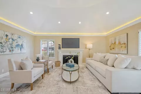 1300 Lakewood Ct, Westlake Village, CA 91361