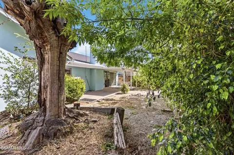 Exterior - 5506 Aurelia St, Simi Valley, CA 93063 photo 11 of 12