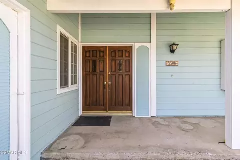 Exterior - 5506 Aurelia St, Simi Valley, CA 93063 photo 4 of 12