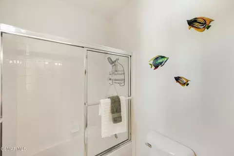 Bath - 57 E Boulder Creek Rd, Simi Valley, CA 93065 photo 4 of 8