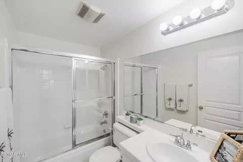 Bath - 57 E Boulder Creek Rd, Simi Valley, CA 93065 photo 1 of 8