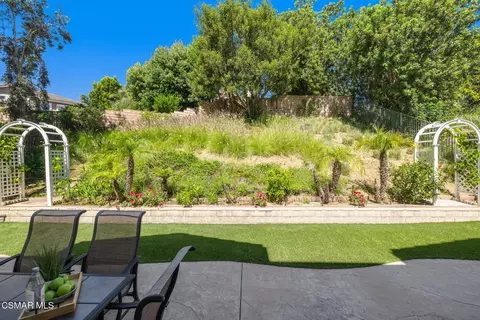 Exterior - 57 E Boulder Creek Rd, Simi Valley, CA 93065 photo 9 of 10