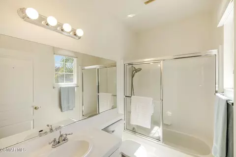 Bath - 57 E Boulder Creek Rd, Simi Valley, CA 93065 photo 5 of 8