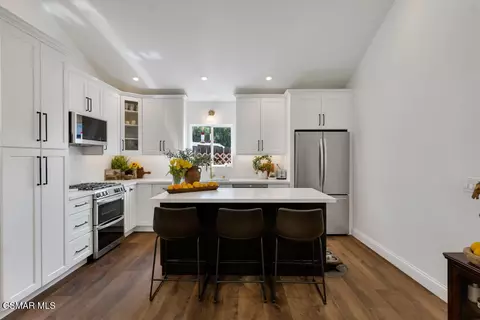 Kitchen - 4600 Adam Rd, Simi Valley, CA 93063 photo 4 of 7