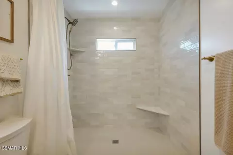 Bath - 4600 Adam Rd, Simi Valley, CA 93063 photo 5 of 5