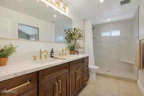 Bath - 4600 Adam Rd, Simi Valley, CA 93063 photo 4 of 5