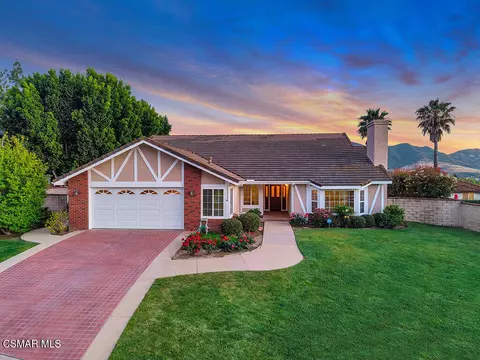 29930 Eastvale Ct, Agoura Hills, CA 91301