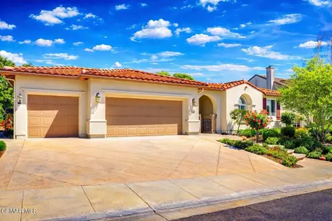 958 Westbluff Pl, Simi Valley, CA 93065