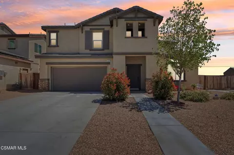 2016 Via Vida Feliz Ave, Rosamond, CA 93560