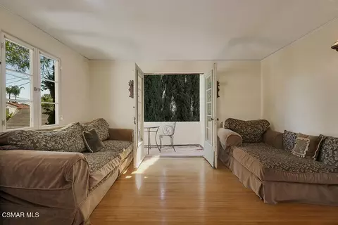 Living - 1234 N Everett St, Glendale, CA 91207 photo 5 of 6