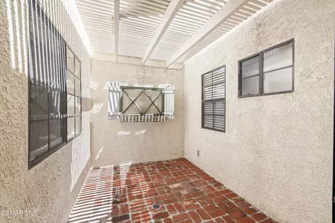 Exterior - 752 Wind Willow Way, Simi Valley, CA 93065 photo 3 of 6