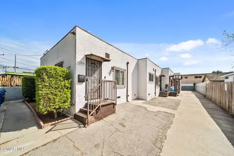 9206 Hoover St, Los Angeles, CA 90044