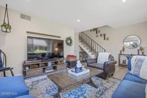 2647 La Paloma Cir, Thousand Oaks, CA 91360