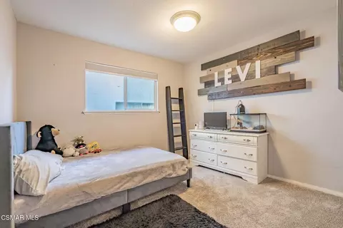 Bedroom - 1816 Hillary Ct, Simi Valley, CA 93065 photo 4 of 9