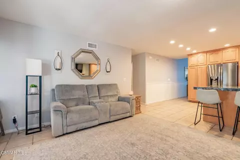 Living - 1816 Hillary Ct, Simi Valley, CA 93065 photo 3 of 3