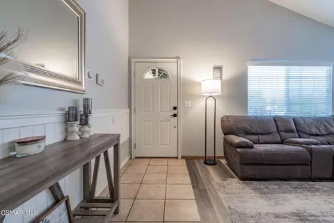 Entry Way - 1816 Hillary Ct, Simi Valley, CA 93065 photo 2 of 6