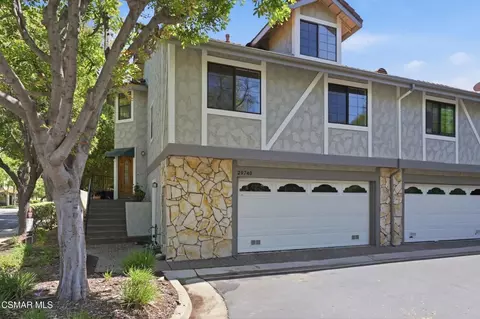 29740 Strawberry Hill Dr, Agoura Hills, CA 91301