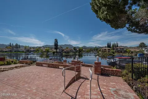 2704 Lakeridge Ln, Westlake Village, CA 91361