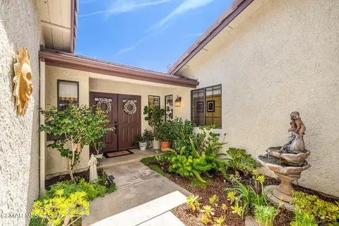 Exterior - 13954 Keisha Dr, Moorpark, CA 93021 photo 3 of 17