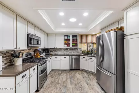 Kitchen - 13954 Keisha Dr, Moorpark, CA 93021 photo 1 of 4