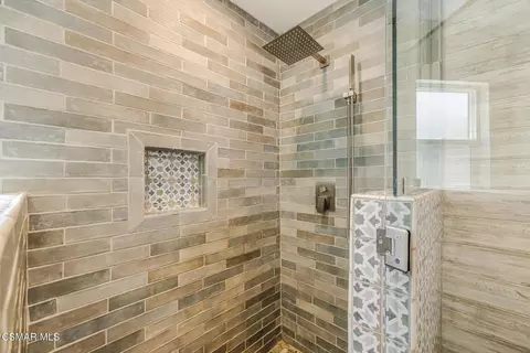 Bath - 13954 Keisha Dr, Moorpark, CA 93021 photo 6 of 6